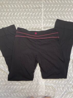 Tuff Athletics Black Yoga Pants with Pink Waist Piping